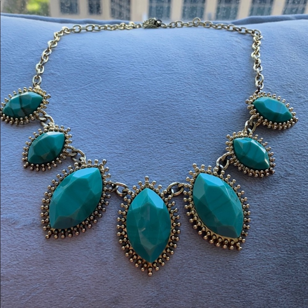 Green and gold necklace